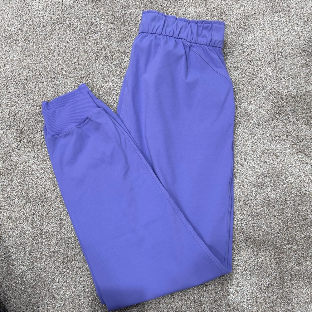 Full length Stretch high-rise joggers in Dark Lavender.
